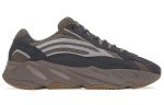 Adidas-Yeezy-Boost-700-V2-Mauve-GZ0724-sneakmarks-1660317867.jpg